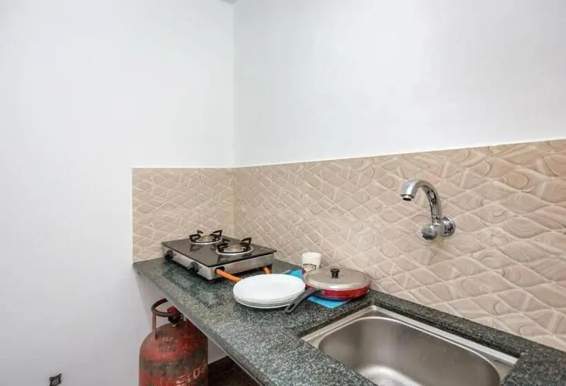 Standard-studio, Godsown Villa