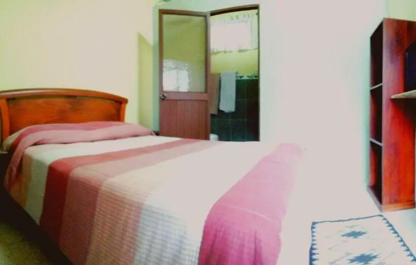 اتاق استاندارد, Hostal Surf Olón