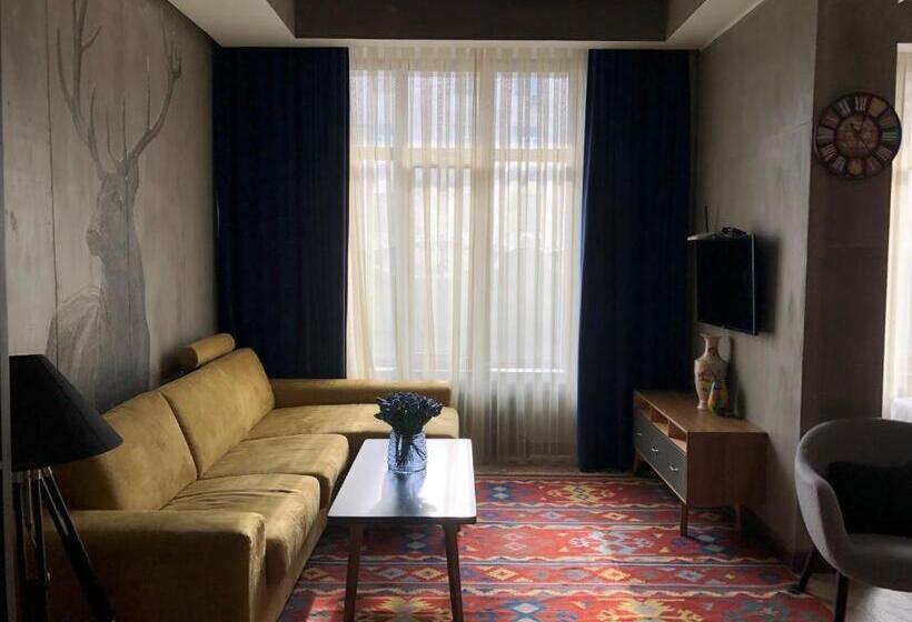 سوییت, Bugu Hotel Bishkek