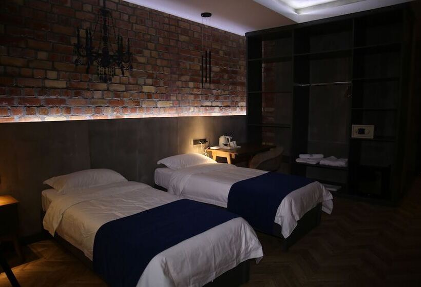 اتاق استاندارد, Bugu Hotel Bishkek