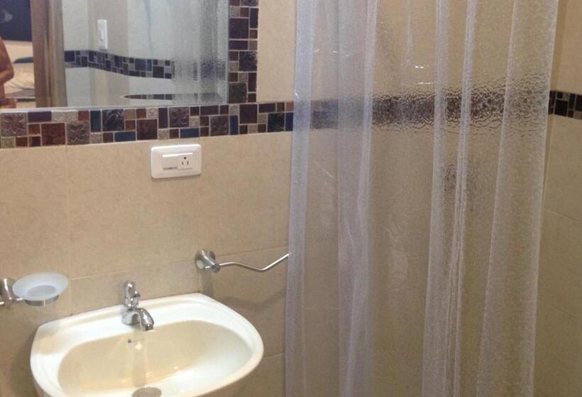 标准间带阳台, Almond Beach