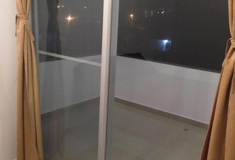 标准间带阳台, Almond Beach