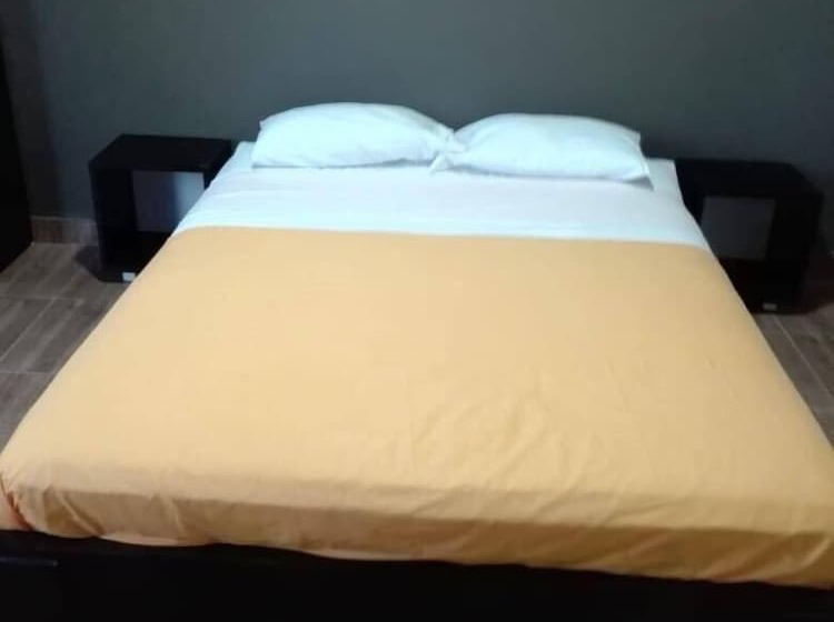 اتاق استاندارد, Central