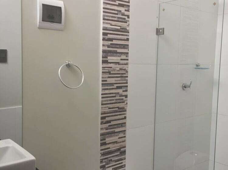 اتاق اکونومی, Central