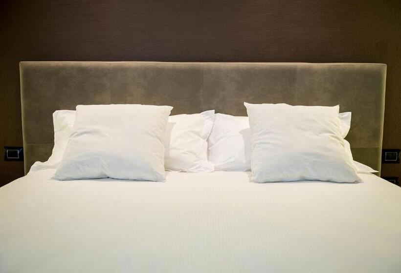 豪华套房, Fuori Le Mura