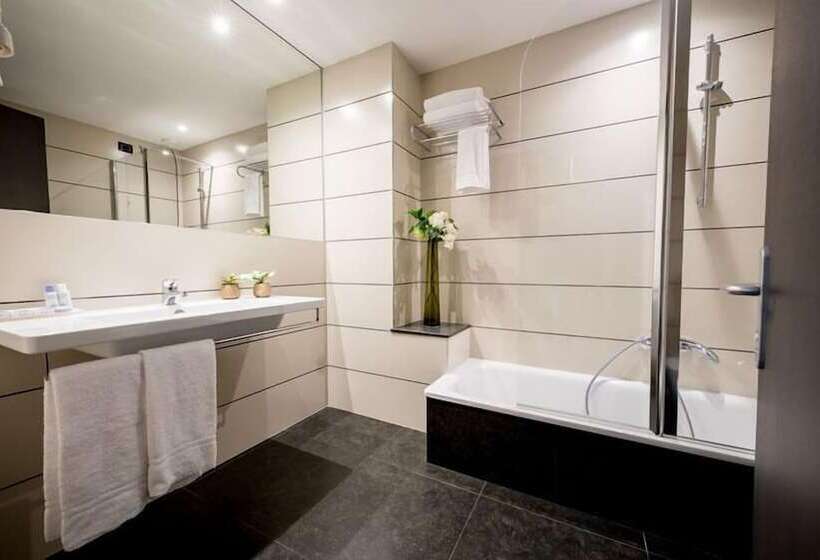 Номер Стандарт, Fuori Le Mura