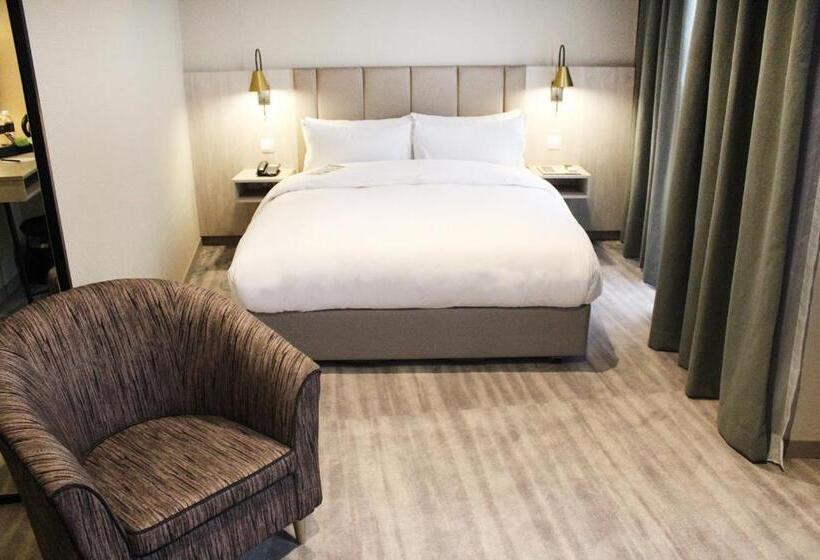 סוויטת ג'וניור, Mtree