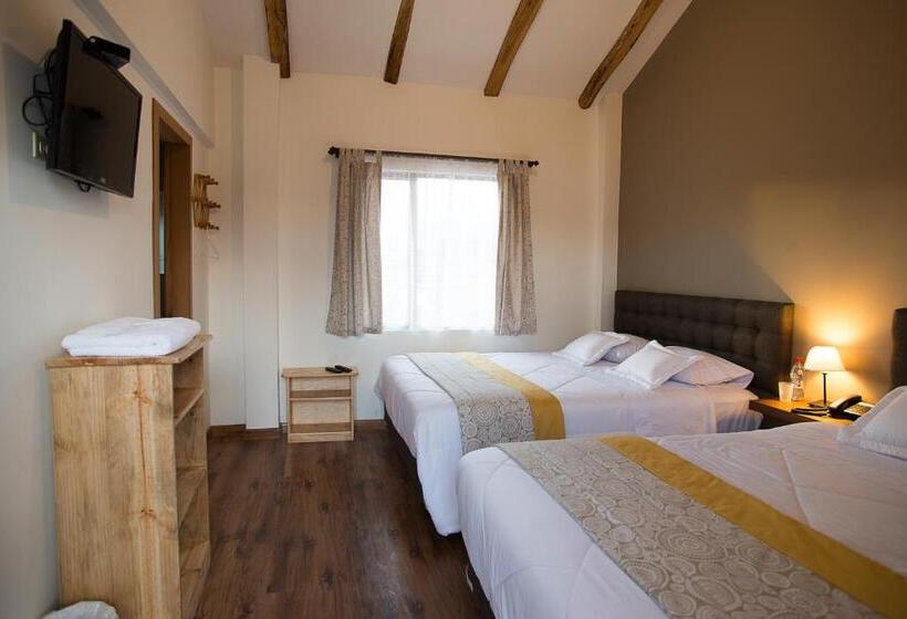 اتاق استاندارد چهار تخته, San Rocke House