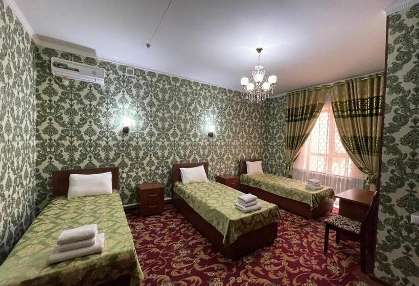اتاق راحتی سه تخته, Shokhjakhon