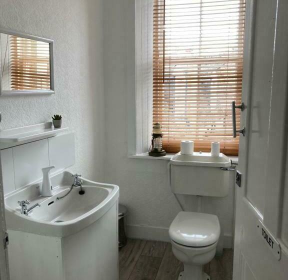 חדר אקונומי יחיד, The Stag Head