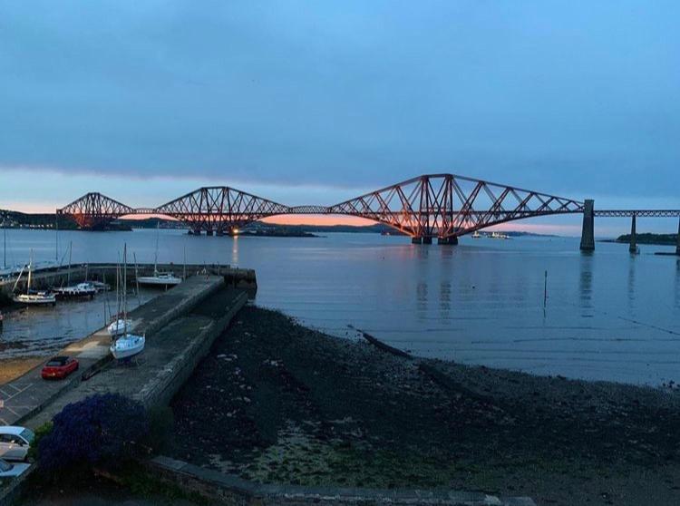 חדר דלוקס נוף לים, The Stag Head