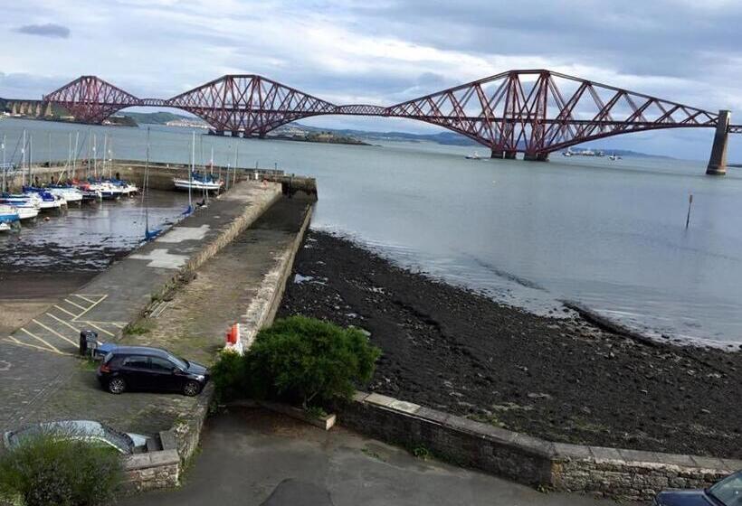 חדר דלוקס נוף לים, The Stag Head