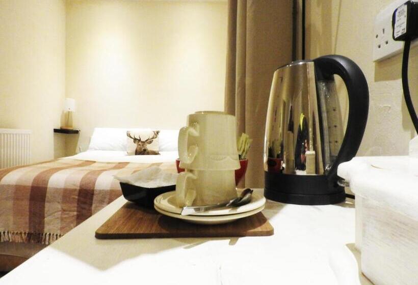 חדר דלוקס נוף לים, The Stag Head