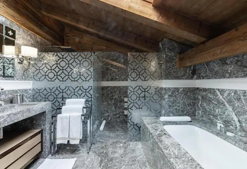 バルコニー付きジュニアスイート, Ultima Gstaad Residences