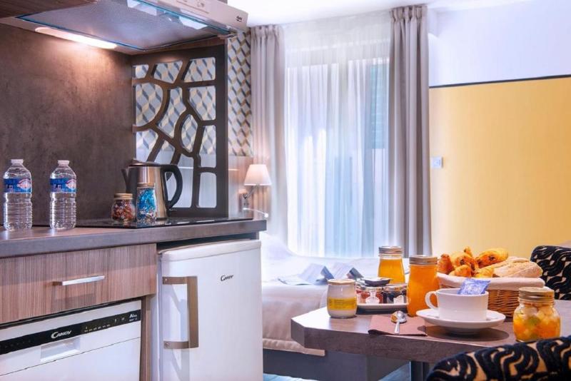 스탠다드 스튜디오, Unique Hôtel Résidence & Spa