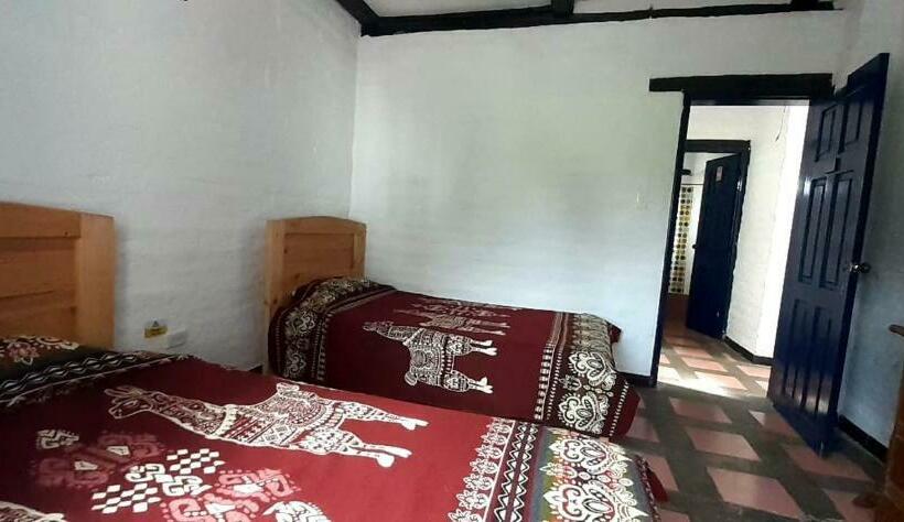 غرفة قياسية, Hostería Chíguac