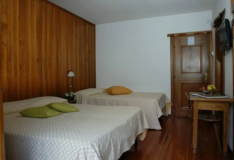 スタンダードトリプルルーム, Albergo Dolomiti