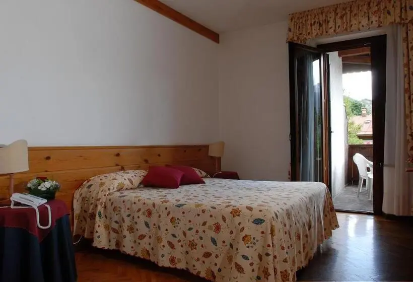 スタンダード４人部屋, Albergo Dolomiti