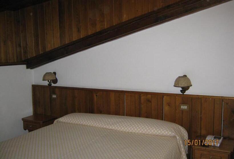 标准三人间, Albergo Dolomiti