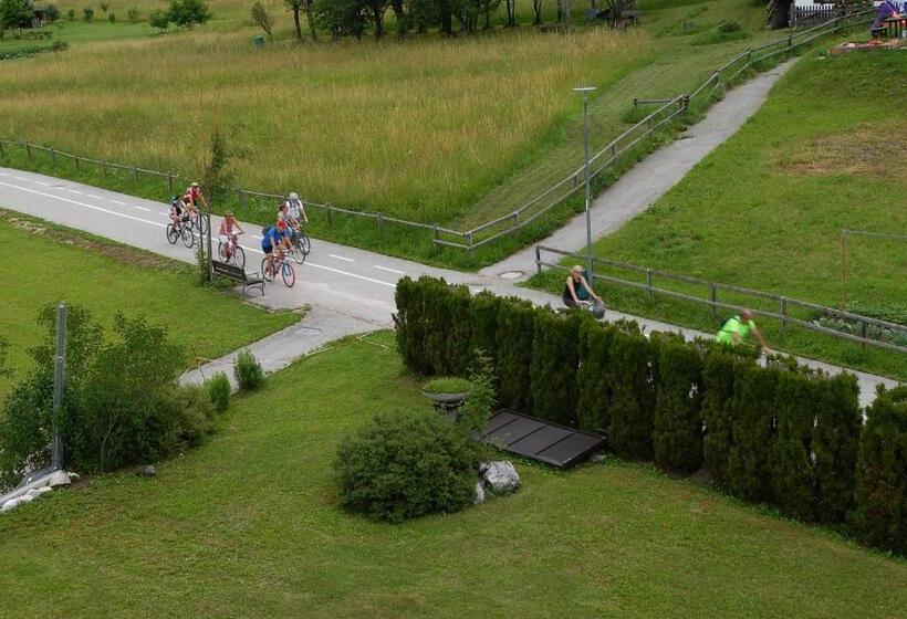 标准三人间, Albergo Dolomiti