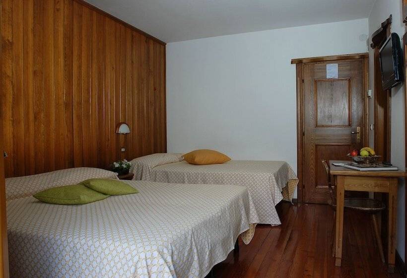 Четырехместный Номер Стандарт, Albergo Dolomiti
