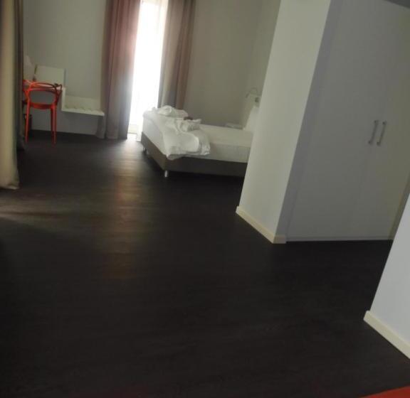 Полулюкс Одноместный с Террасой, Albergo Dongo