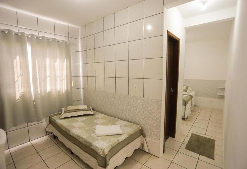 חדר סטנדרט לשלושה, Norte Blu