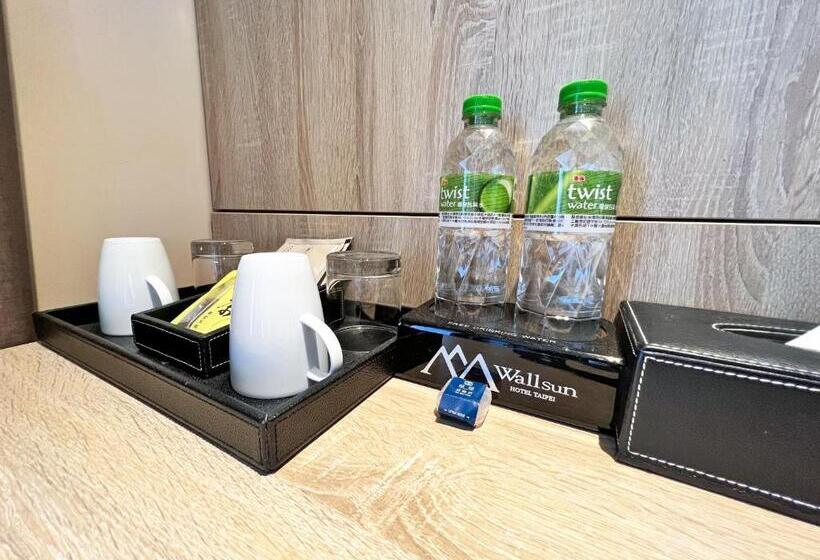 Standard Triple Room with Terrace, Wallsun