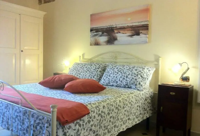 اتاق لوکس با تخت بزرگ, Porta Piccola B&b