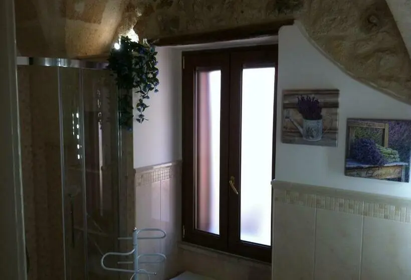 اتاق لوکس با تخت بزرگ, Porta Piccola B&b