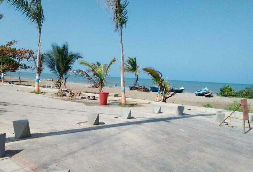 اتاق استاندارد سه نفره, Ortimar