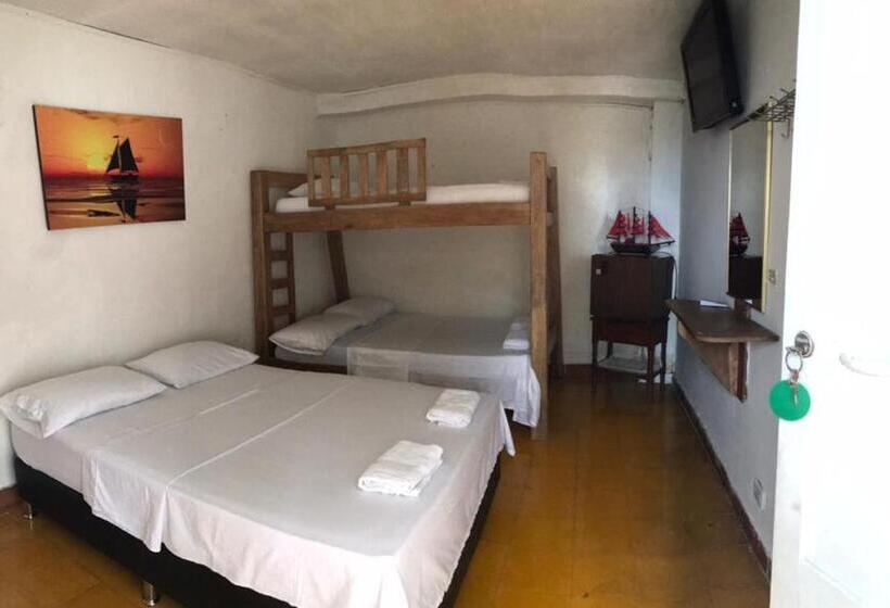 غرفة عائلية, Ortimar