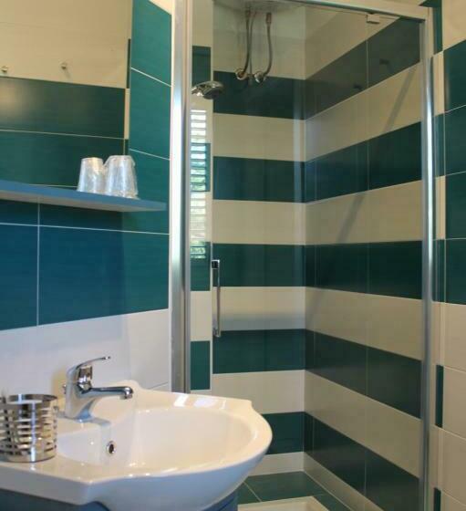 اتاق لوکس با چشم‌انداز باغ, Sea Garden Rooms