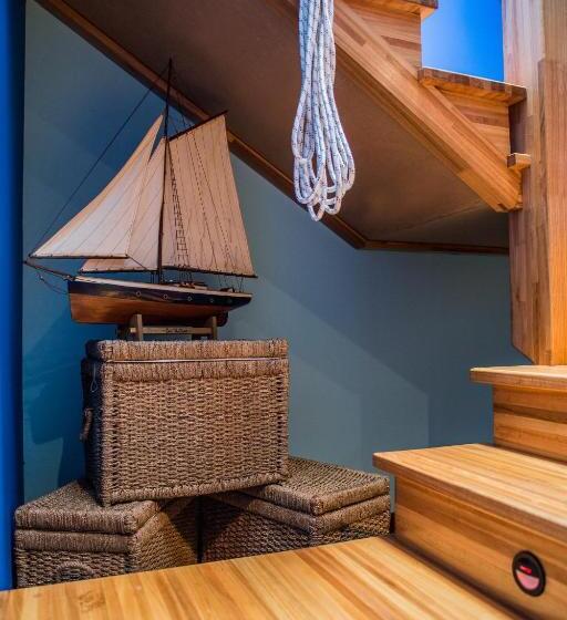 חדר סטנדרט עם מרפסת, A. G. Porcillan