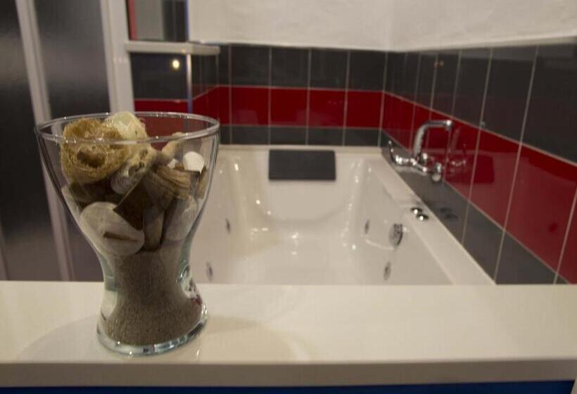 חדר סטנדרט עם ג'קוזי, A. G. Porcillan