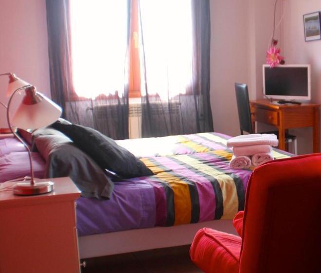 スタンダードルーム, Allucant   Gallocanta