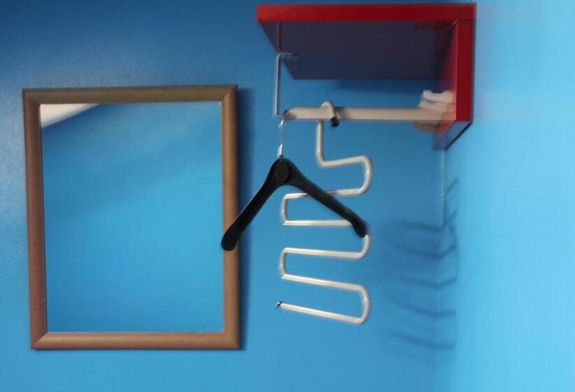 バス共有のスタンダードルーム, Allucant   Gallocanta