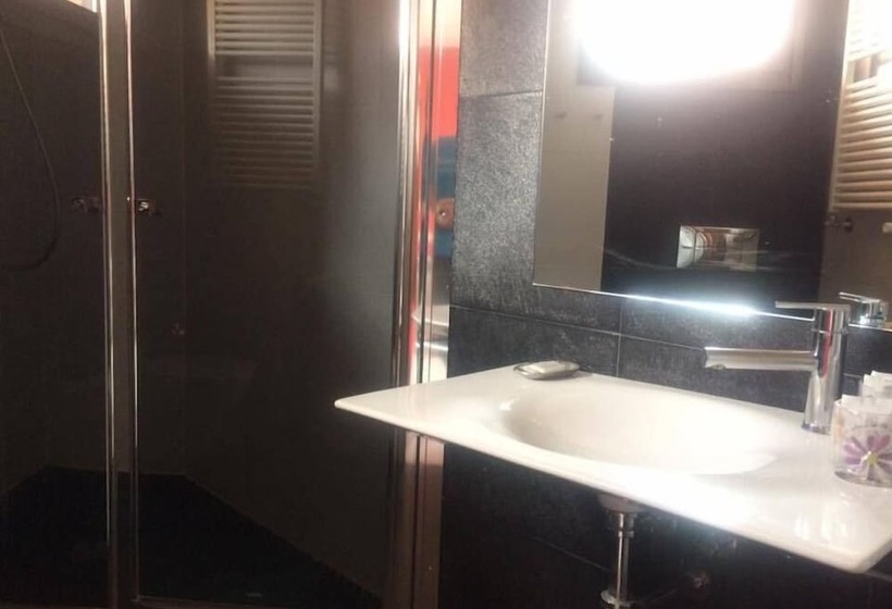 バス共有のスタンダードルーム, Allucant   Gallocanta