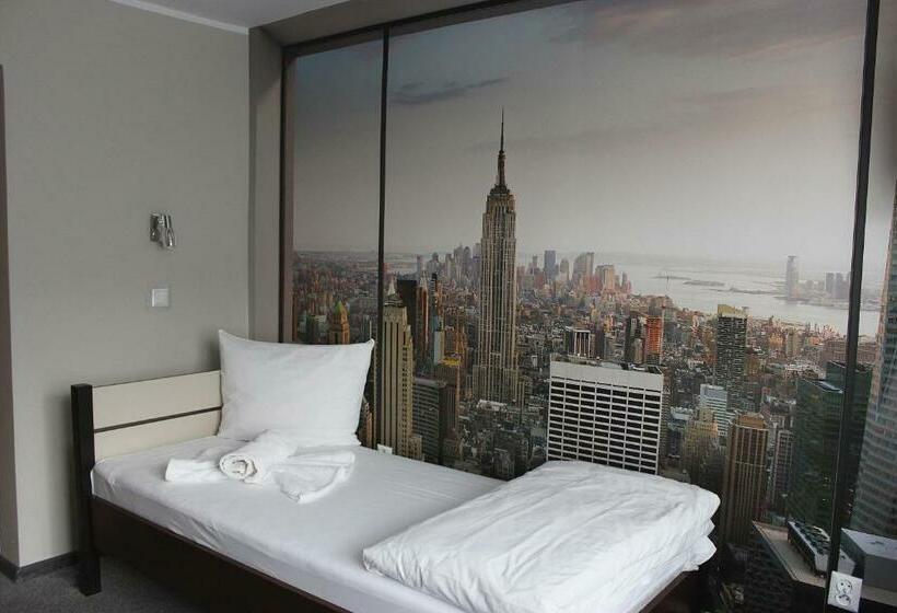 标准单人间, City