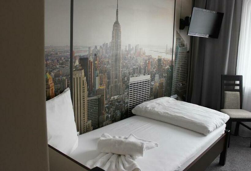 标准单人间, City