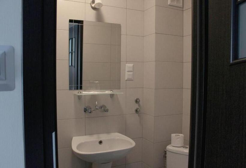 Quarto Estandar, City