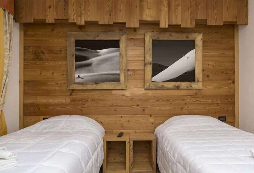 غرفة ديلوكس, Clotes