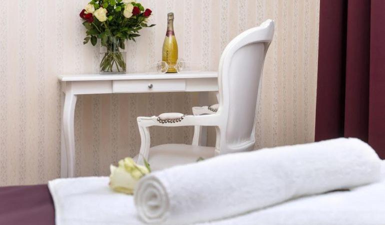 חדר סטנדרט עם מיטת קינג, Court Park