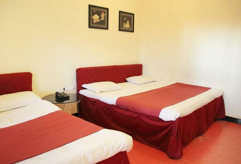 Quarto Estandar, Malas