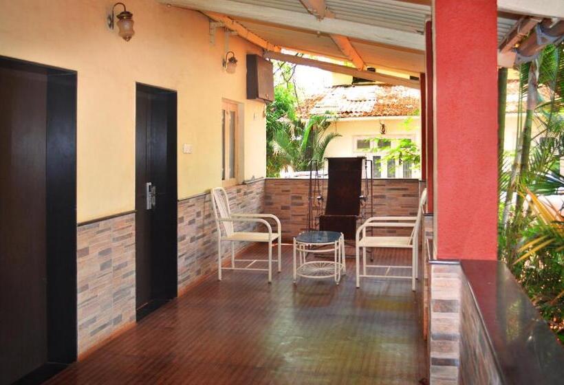 חדר דופלקס, Malas