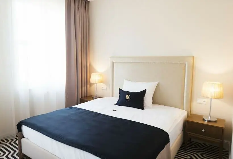 اتاق سوپریور, Royal & Spa