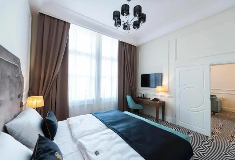 سوییت اجرایی, Royal & Spa