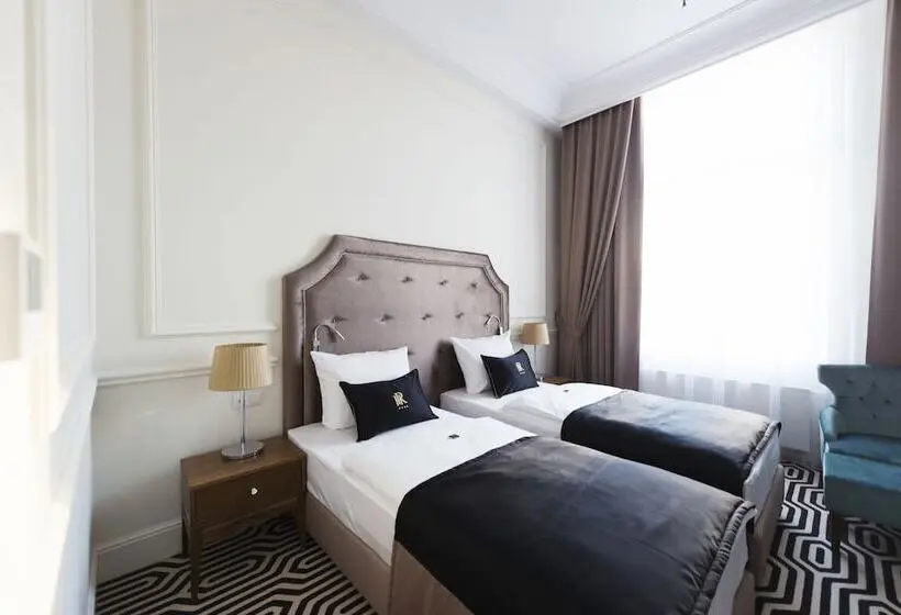 اتاق سوپریور, Royal & Spa