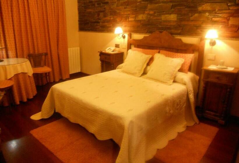 غرفة قياسية, Taramundi