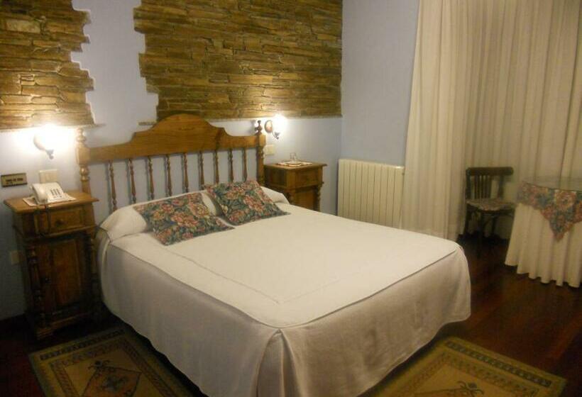 غرفة قياسية, Taramundi